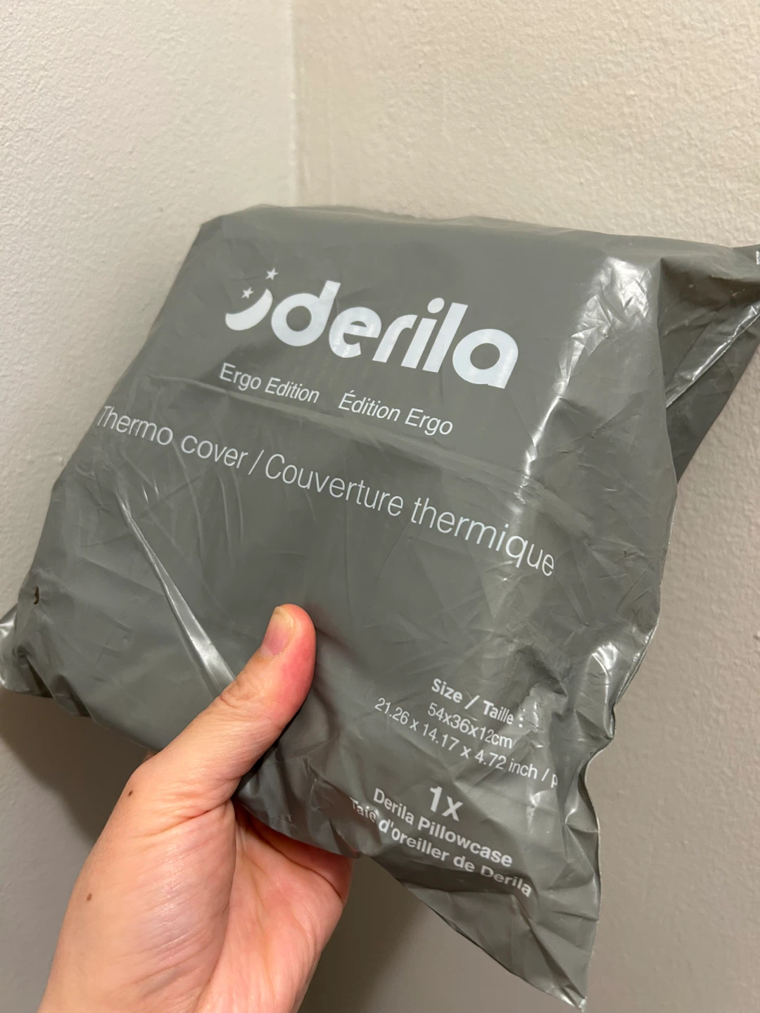 Brand New Derila Ergo Pillow & Cooling Pillowcase - photo 4