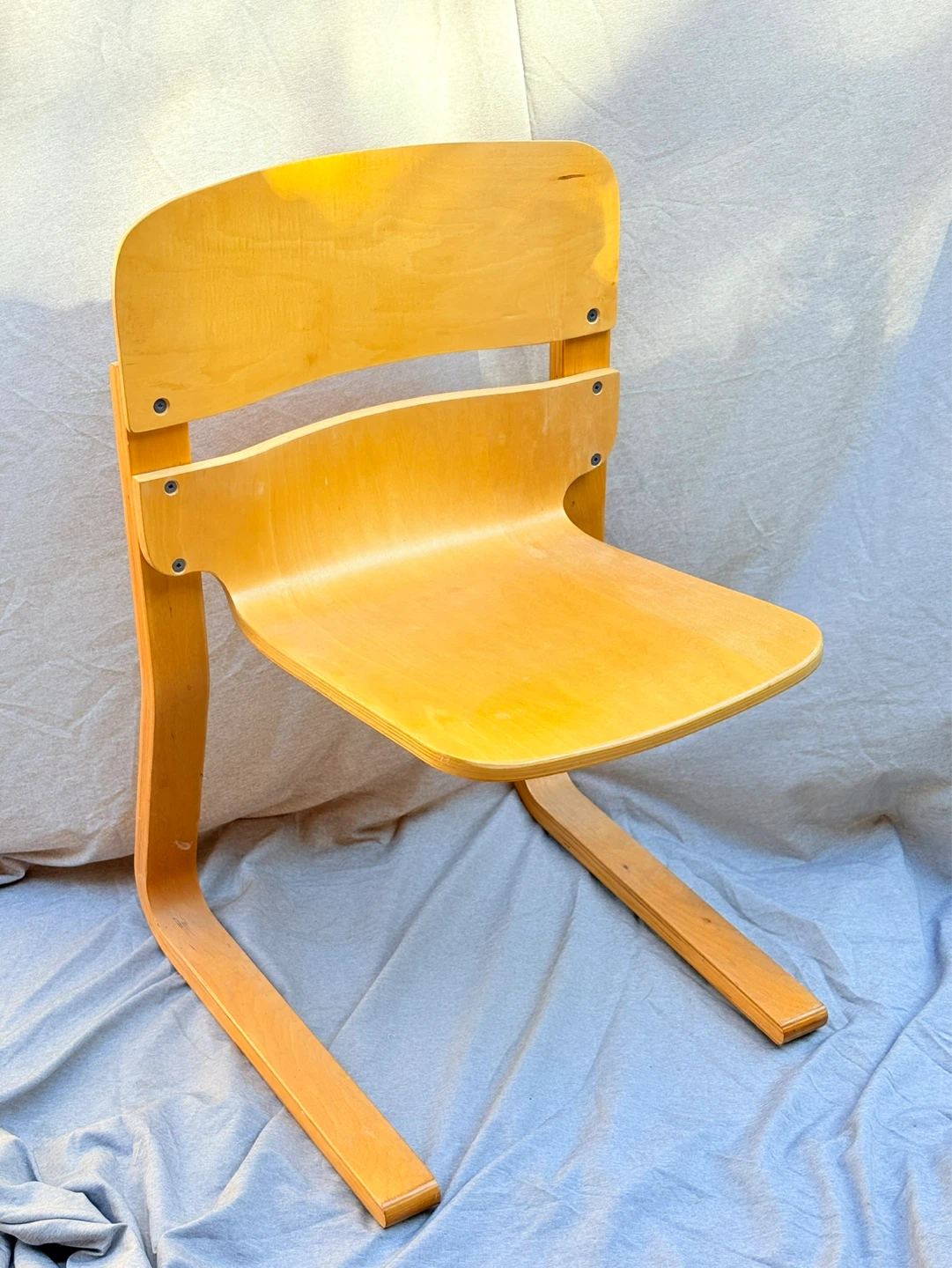 Vintage wooden chairs - photo 2