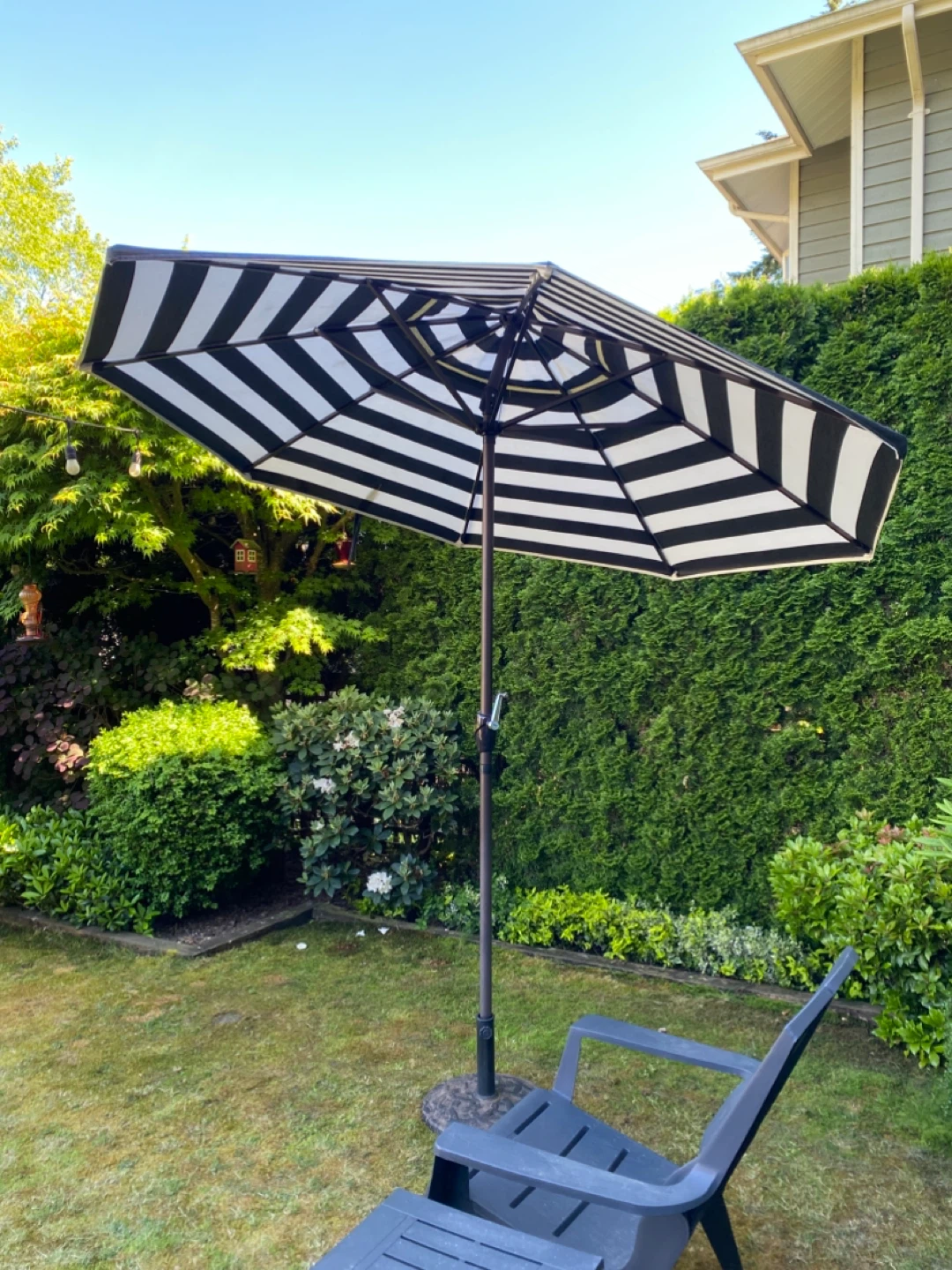 California Umbrella Patio Umbrella with base - photo 2