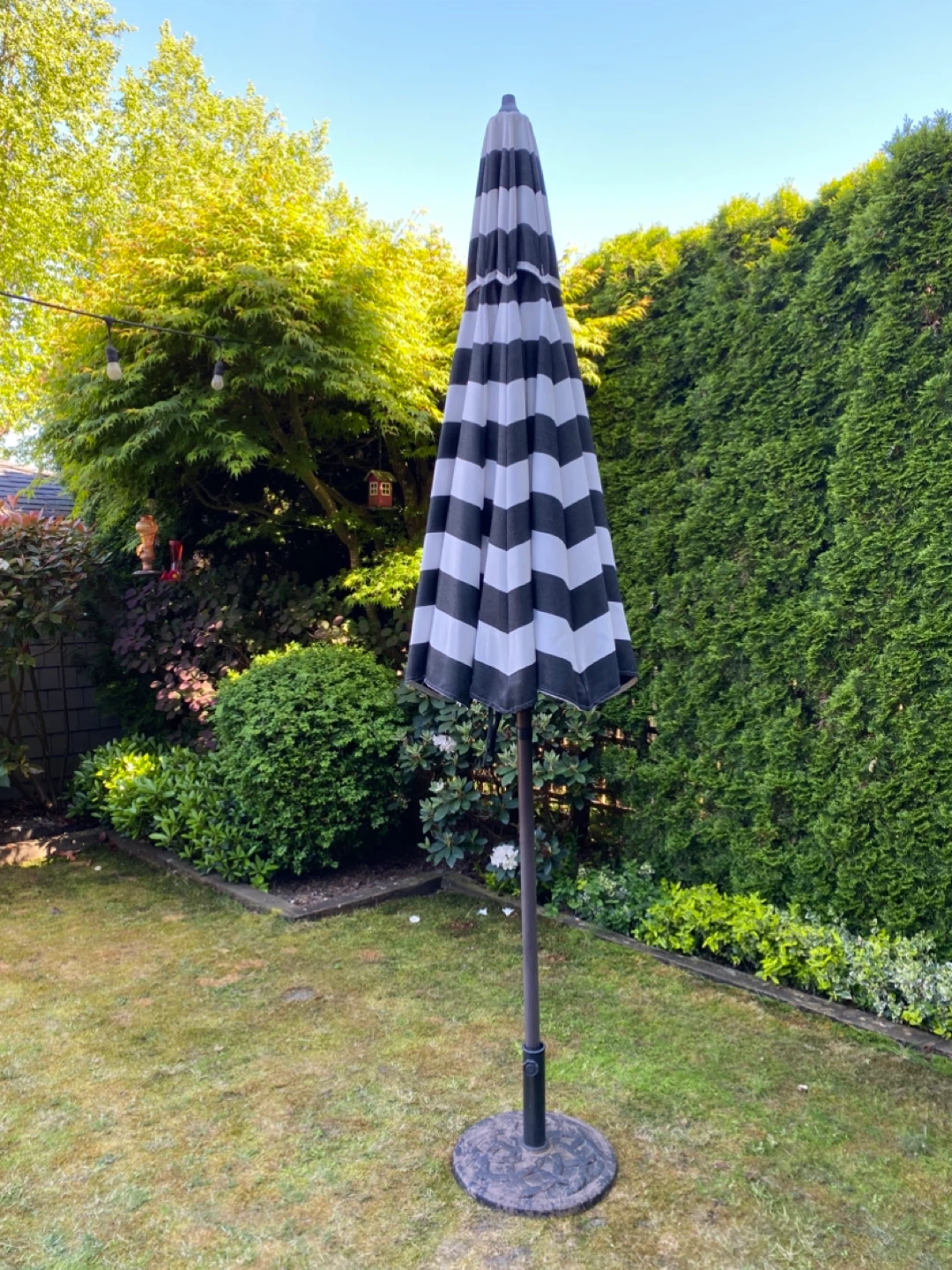 California Umbrella Patio Umbrella with base - photo 3