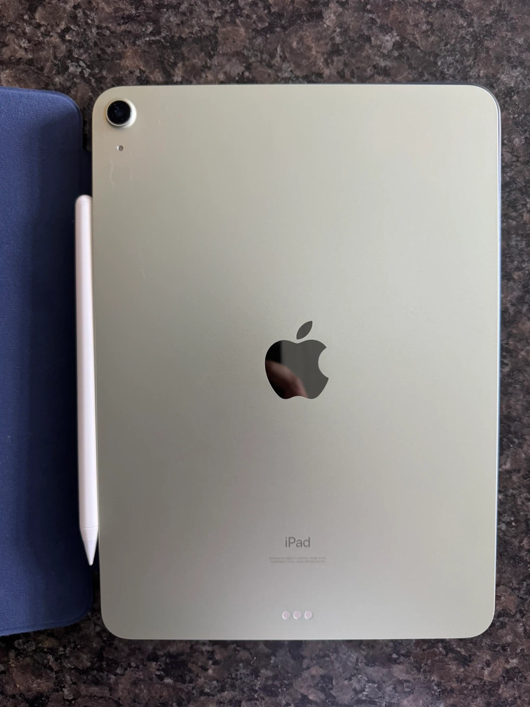 Apple iPad Air with Smart Folio and Stylus Pencil