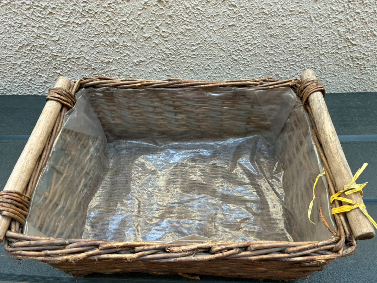 $3 Rectangular wicker willow basket handles 18x14x7 inch AS IS - photo 3
