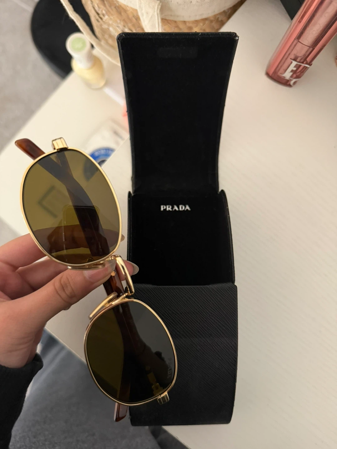 Prada Sunglasses - photo 3