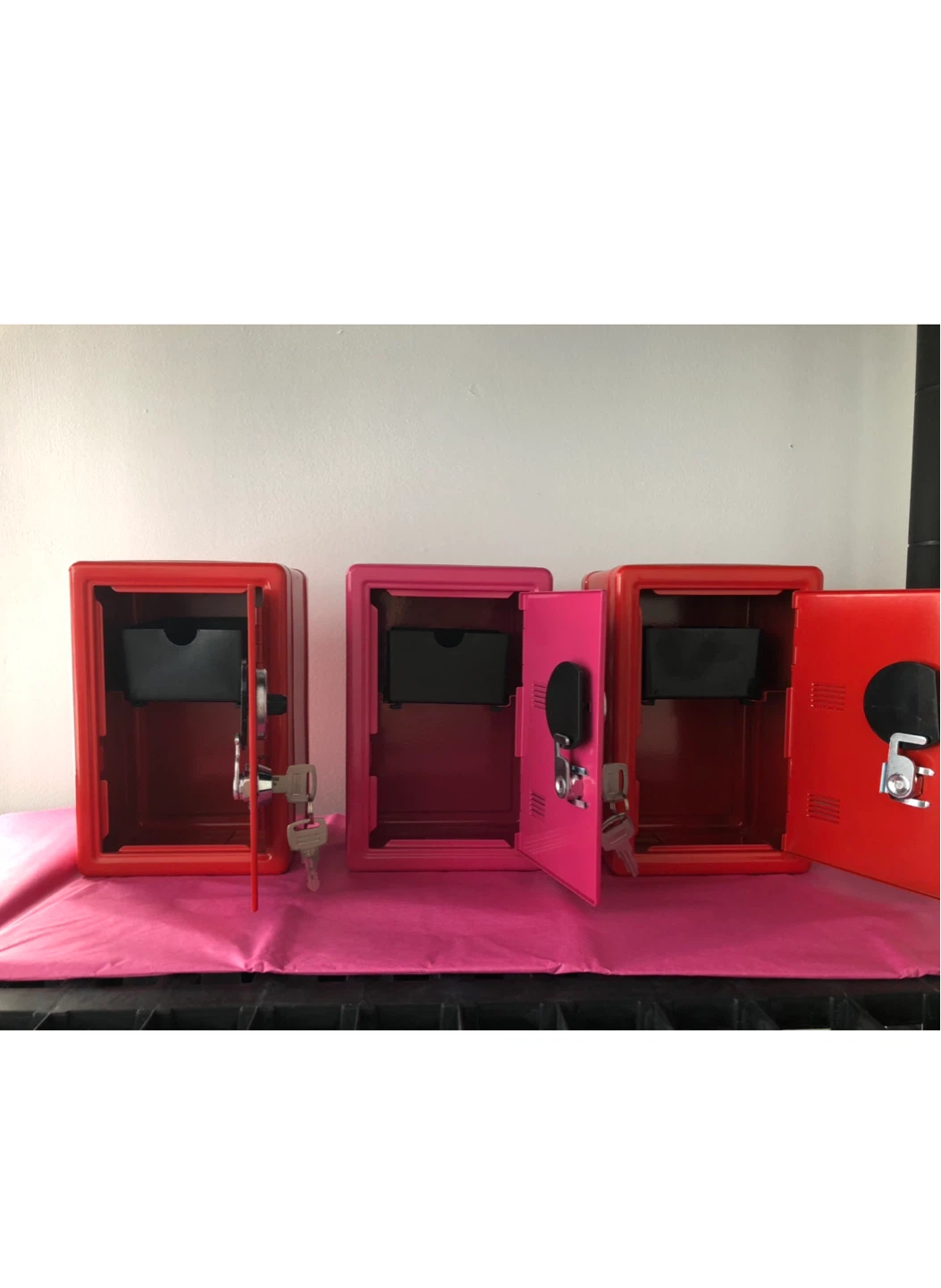 NEW Hello Kitty and Cinnamoroll Locker/Bank $15 Each - photo 3