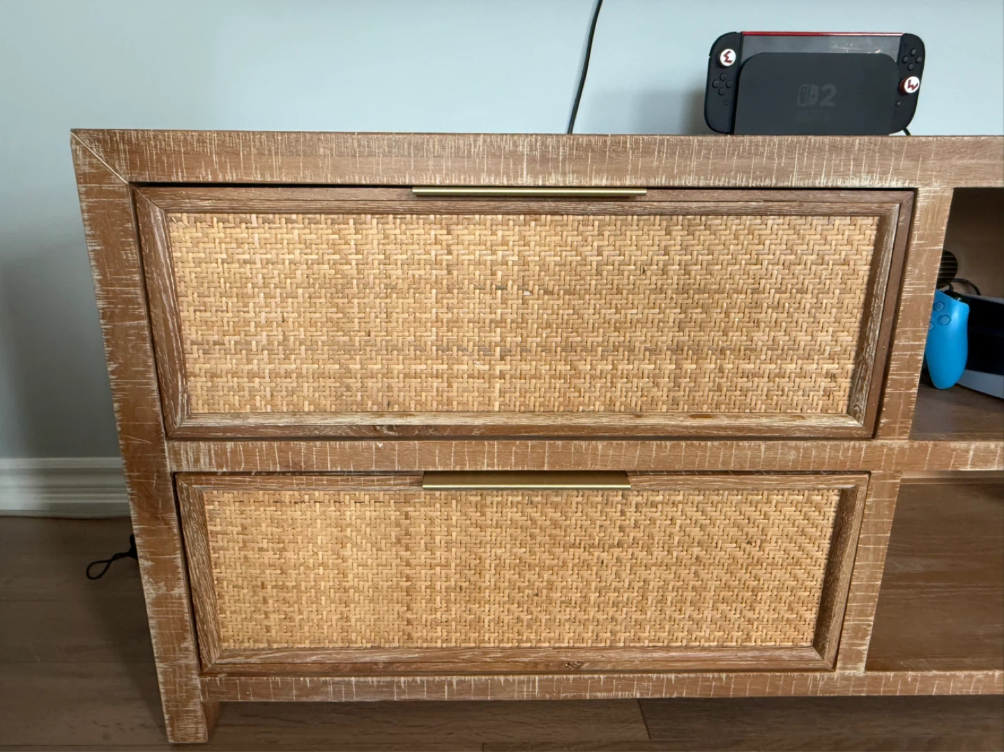 TV Stand - photo 3