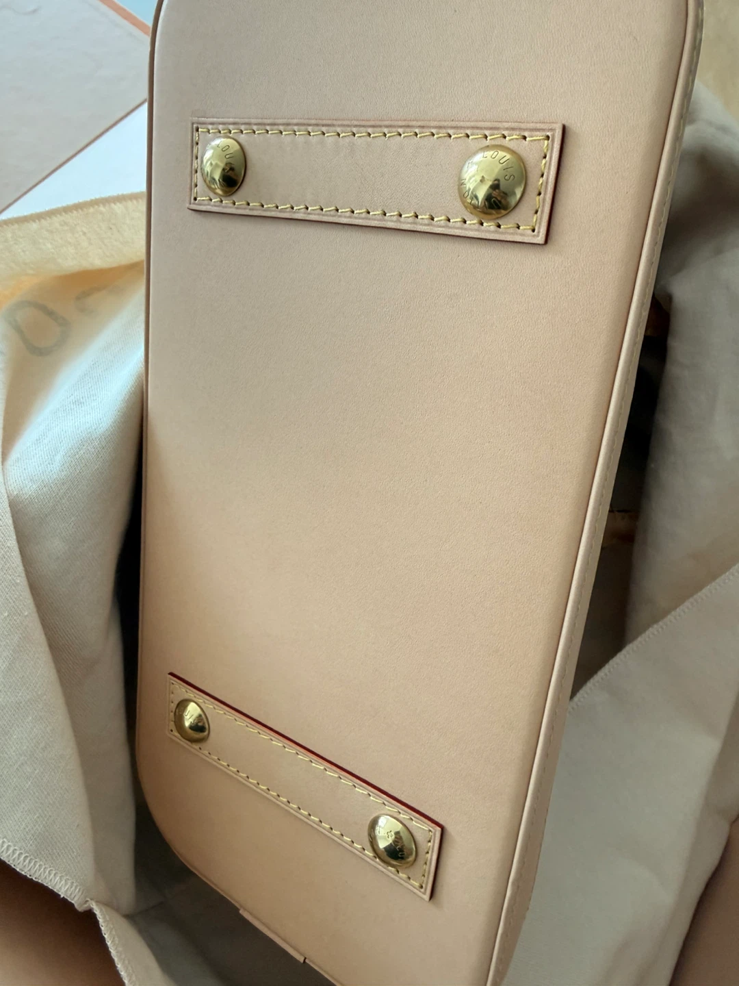 $1525 LV Alma Bag UNUSED + KEPT IN BOX W/ RECEIPT FROM PARIS - photo 4