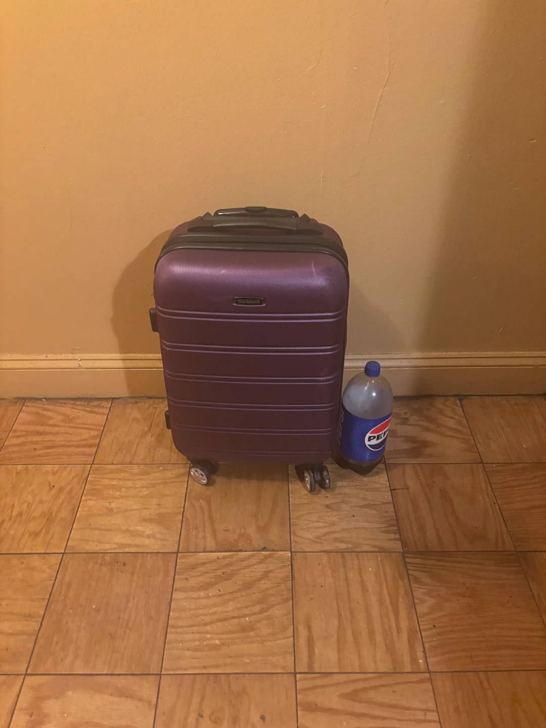 Rockland Purple Suitcase - photo 3