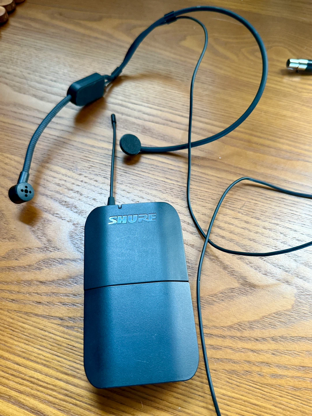 Shure BLX Wireless Bodypack System with PGA31 Headset - photo 5