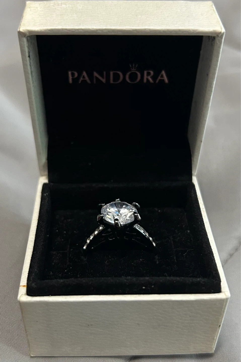 Pandora Sterling silver Ring with 1.7 carat Lab Diamond