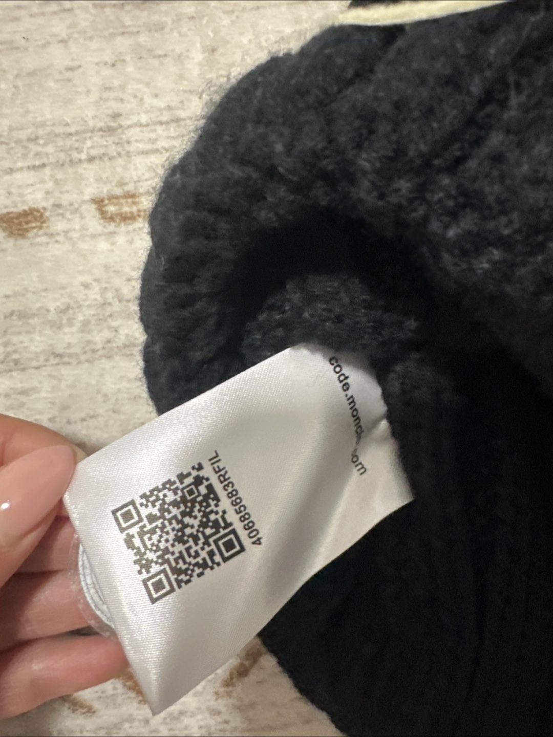 Moncler Black Pom Pom Beanie - photo 3