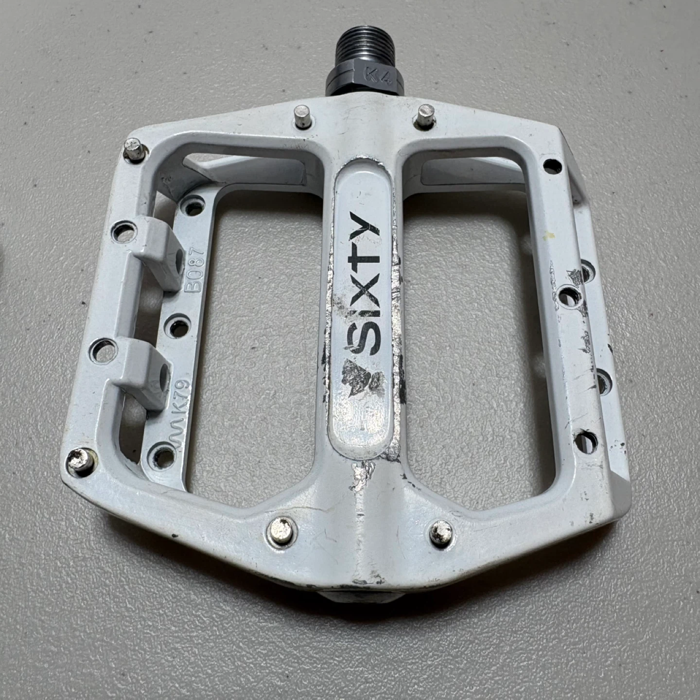 V-SIXTY B87 Bike Pedals (Pair) - photo 2
