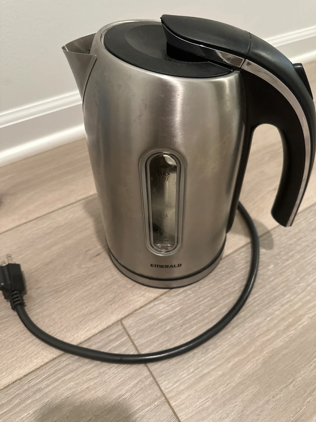 Emerald Stainless Steel Electric Kettle