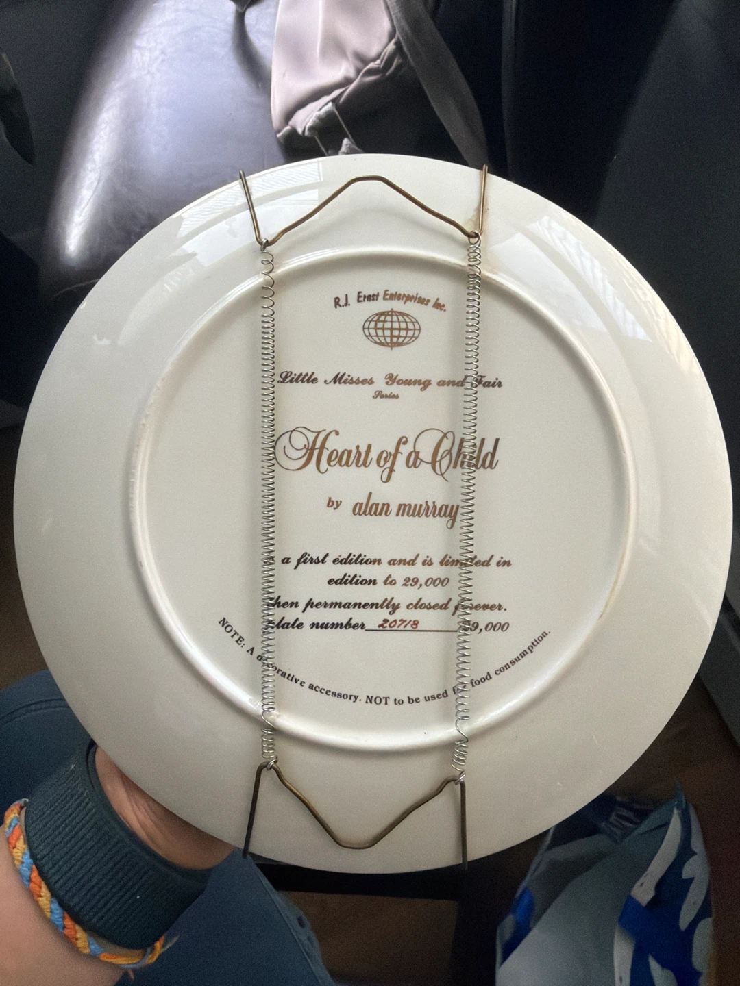 R.J. Enterprise Heart of a Child Decorative Plate - photo 2