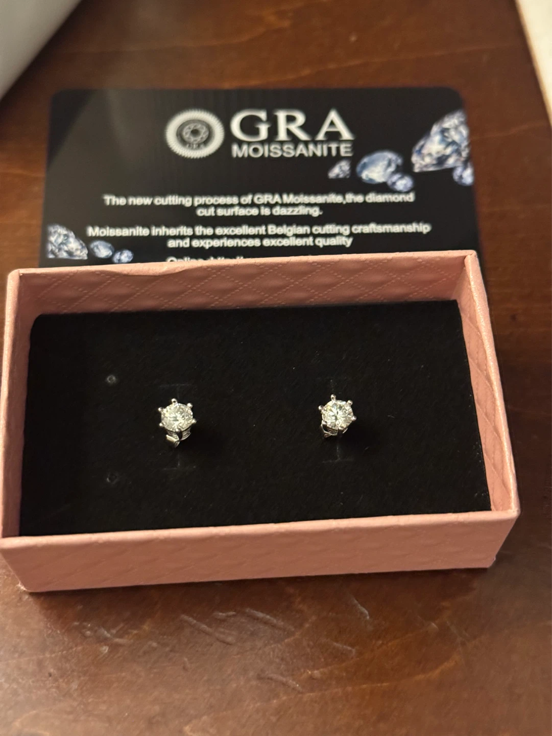 VVS1 925 Silver Moissanite Stud Earrings - GRA Certified - photo 2