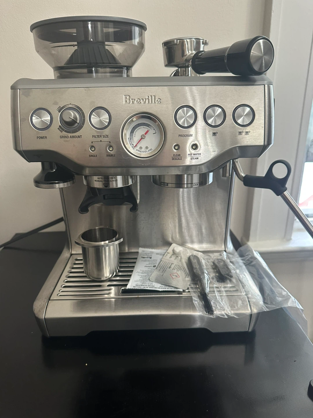 Breville Barista Express Espresso Machine BES870xl
