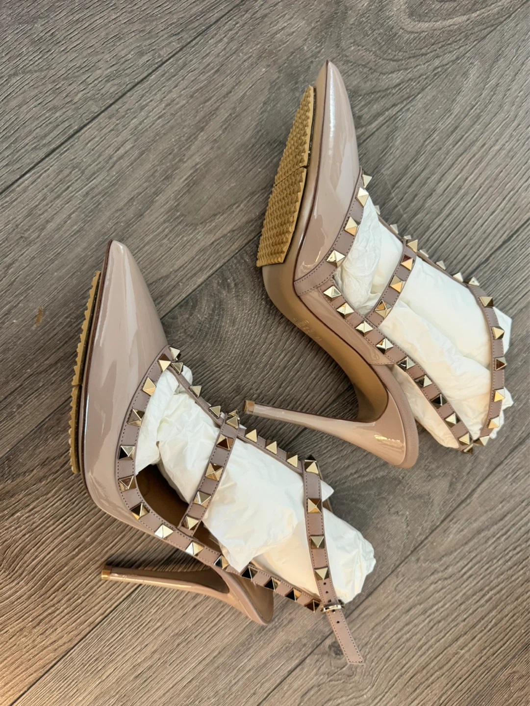 NEW Valentino Rockstud Heels Size 8.5 - photo 4