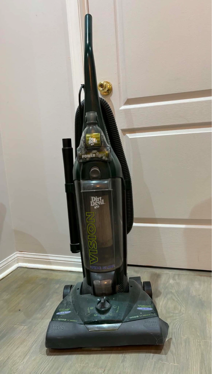 Dirt Devil Vision Wide Glide Vacuum Cleaner