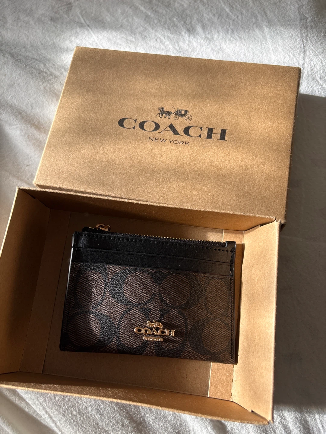 Coach Signature Zip Card Case