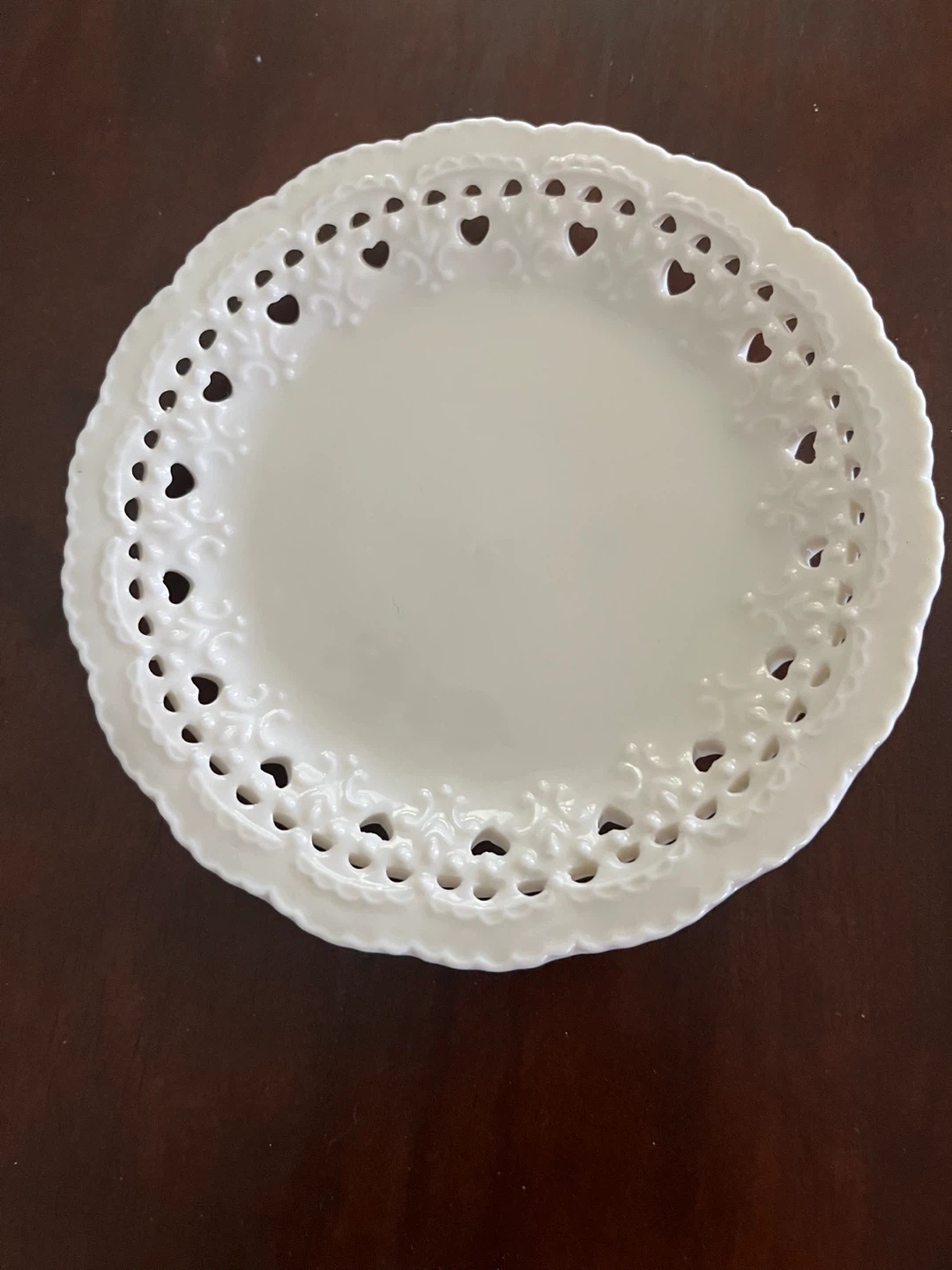 2004 Laura Secord White Heart Lace Trim Trinket Dish