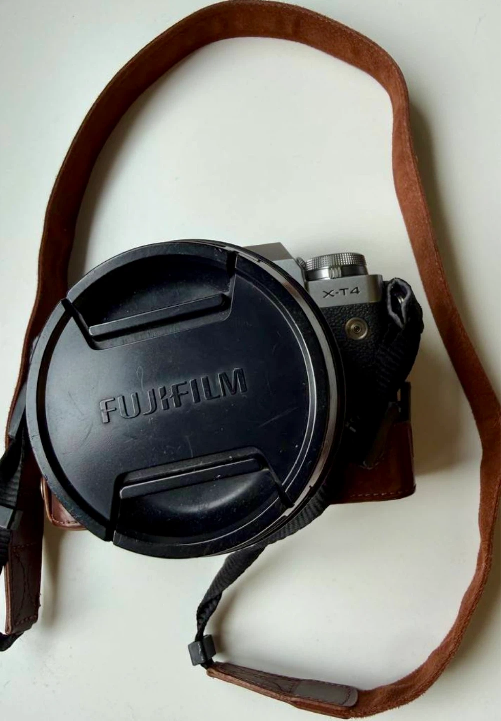 Fujifilm X-T4 XF 16-80mm f/4 Lens + Leather Case for sale - photo 2