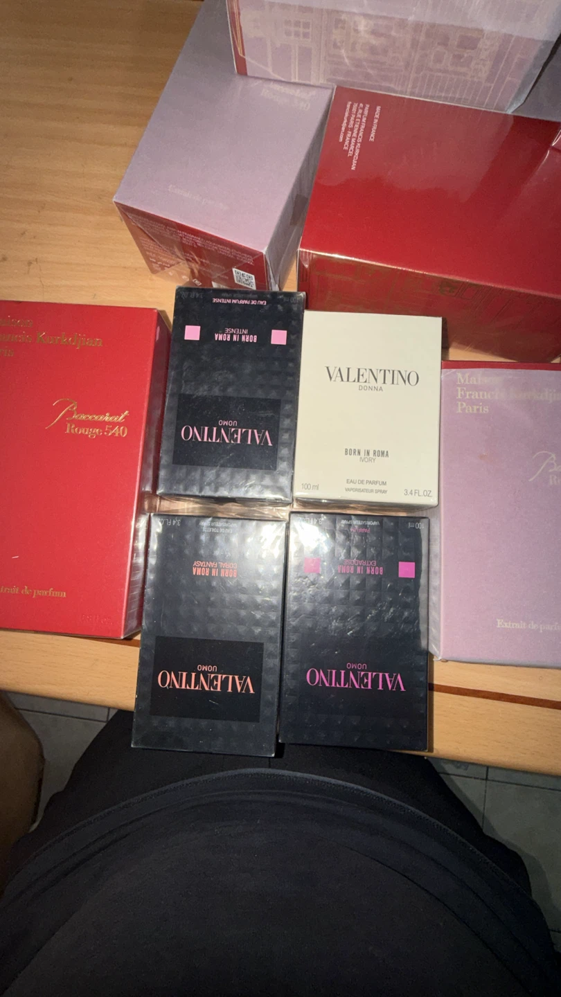 Valentino Uomo & Donna Eau de Parfum Collection - photo 3