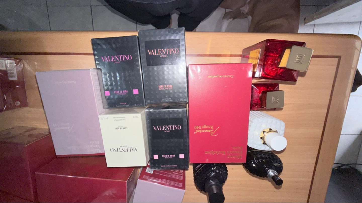 Valentino Uomo & Donna Eau de Parfum Collection - photo 4