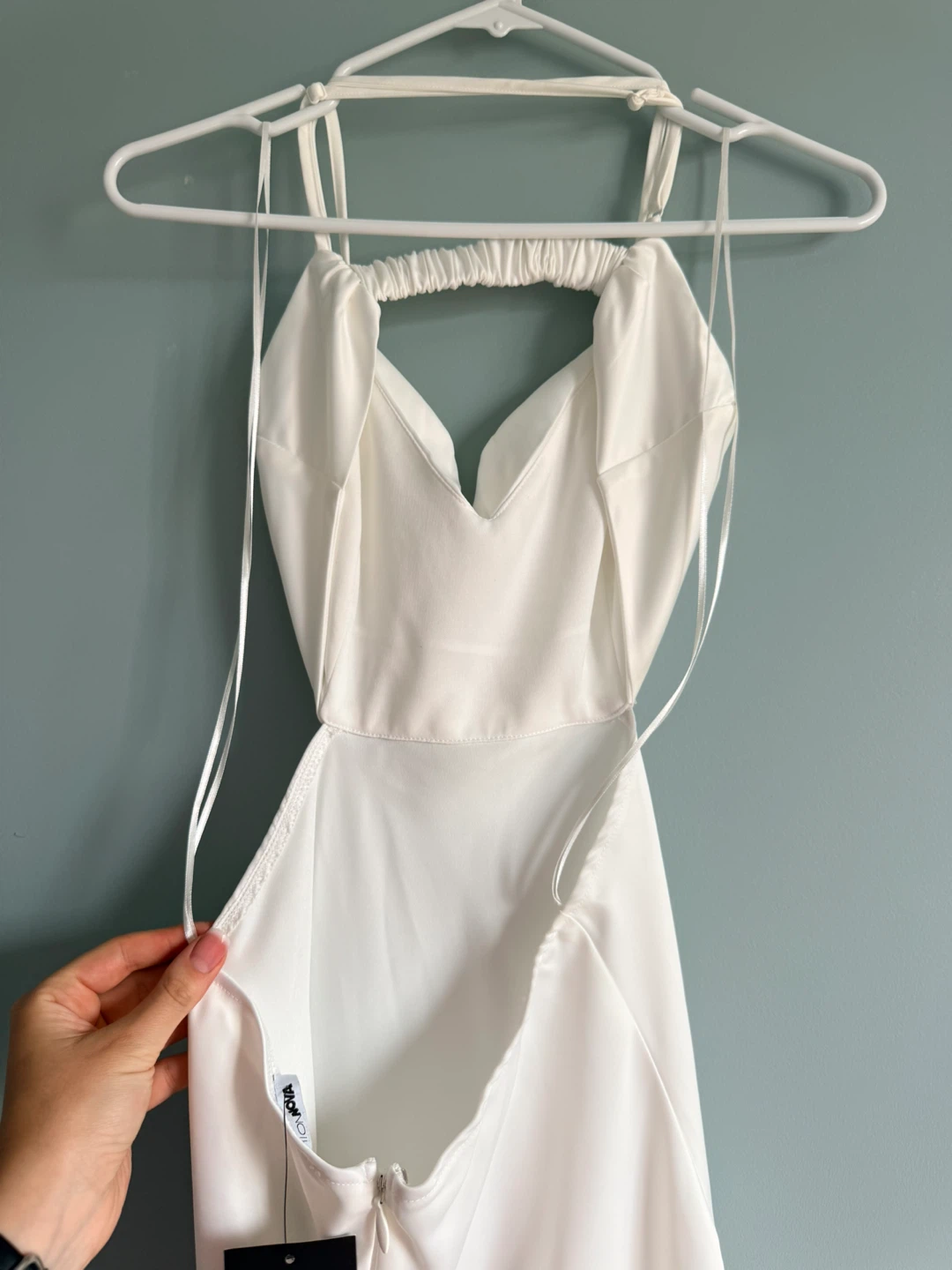White satin maxi dress with cutouts - photo 2