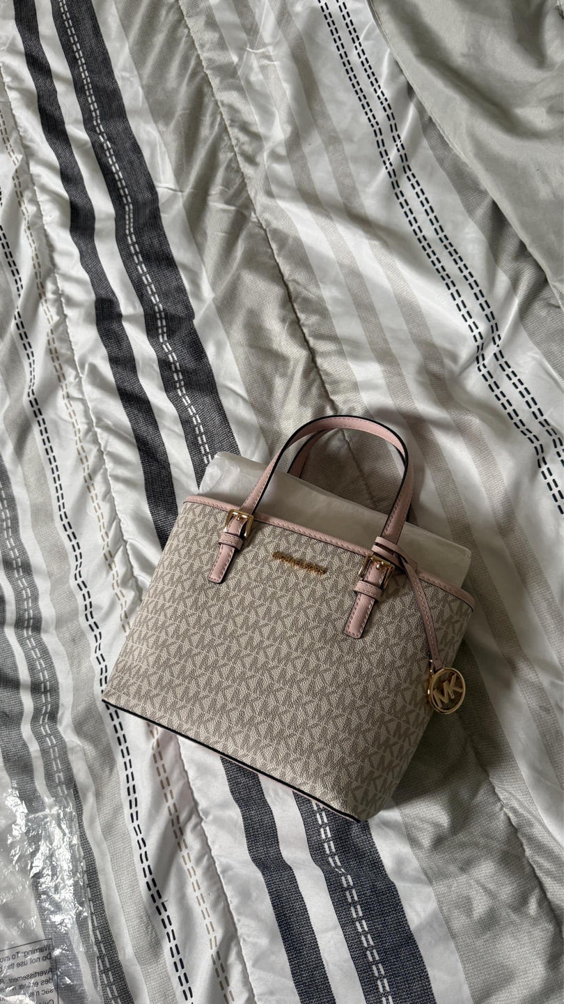 Michael Kors Jet Set Travel Bag - photo 3