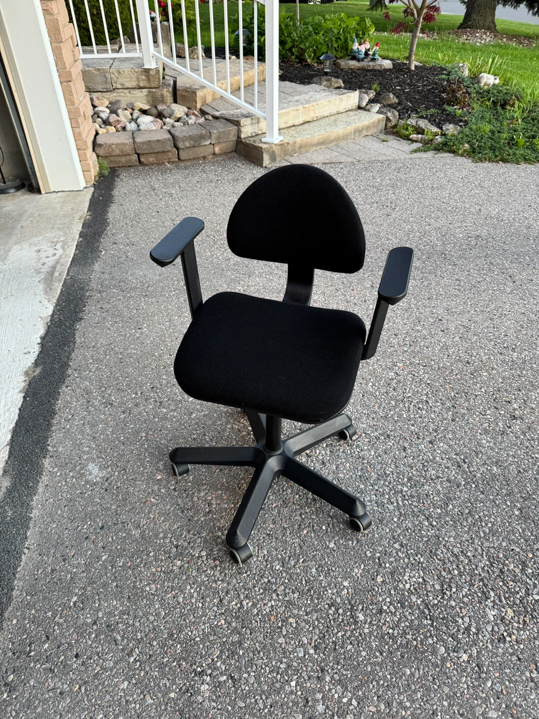 Office Chair - Like New - photo 4
