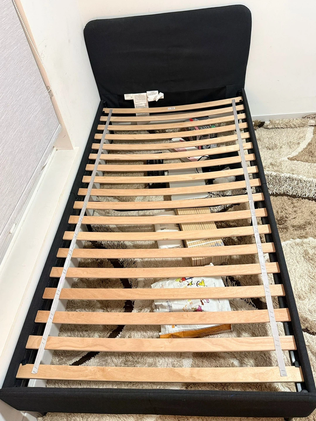 Black single bed frame with slats ikea
