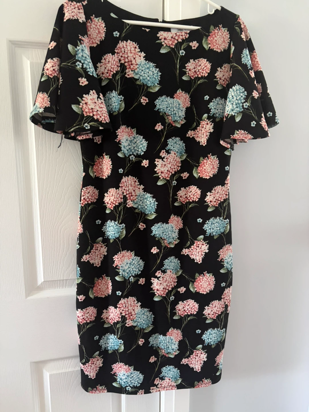 Suzy Shier Floral Dress size S