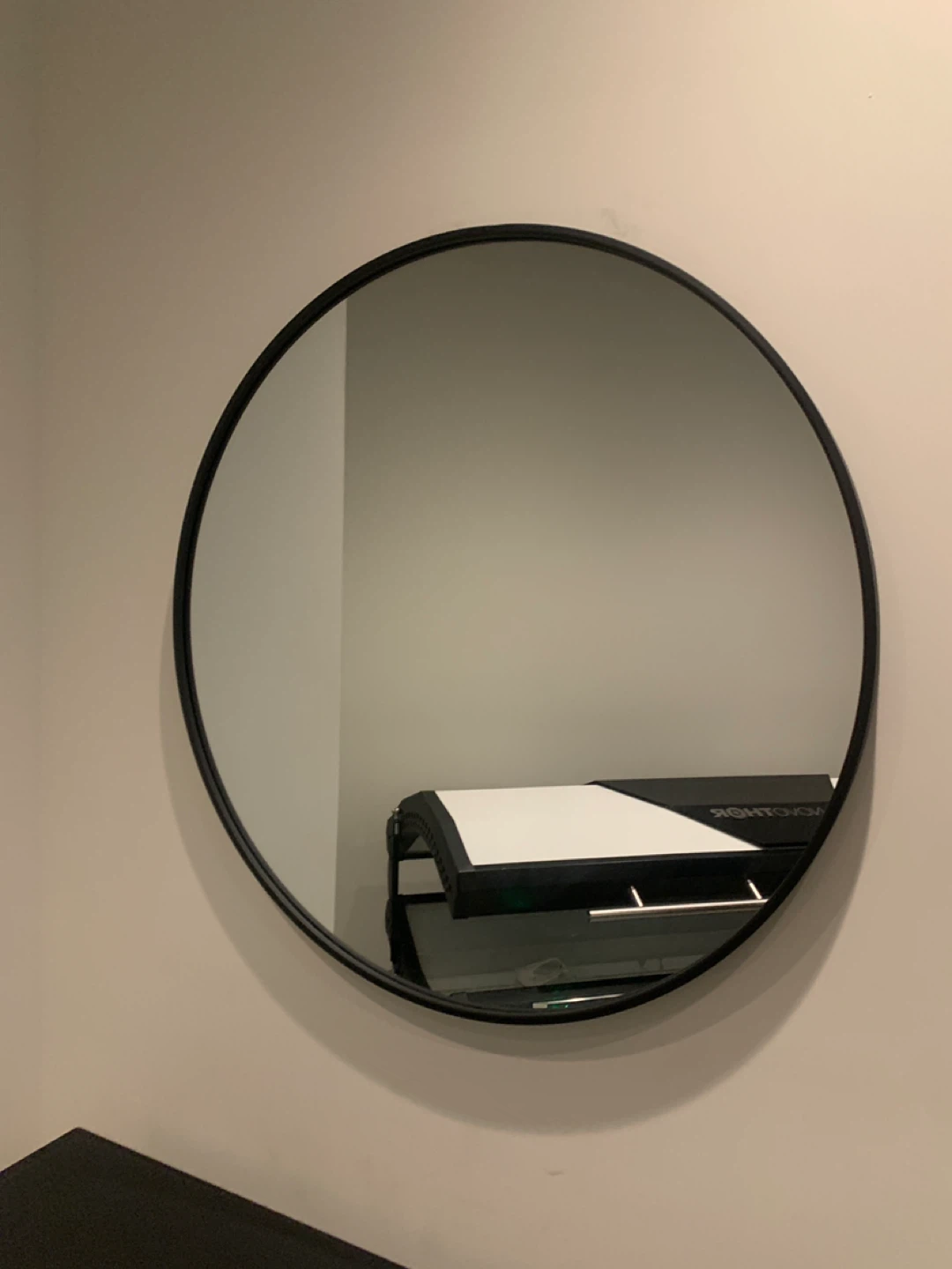 Black Round Wall Mirror