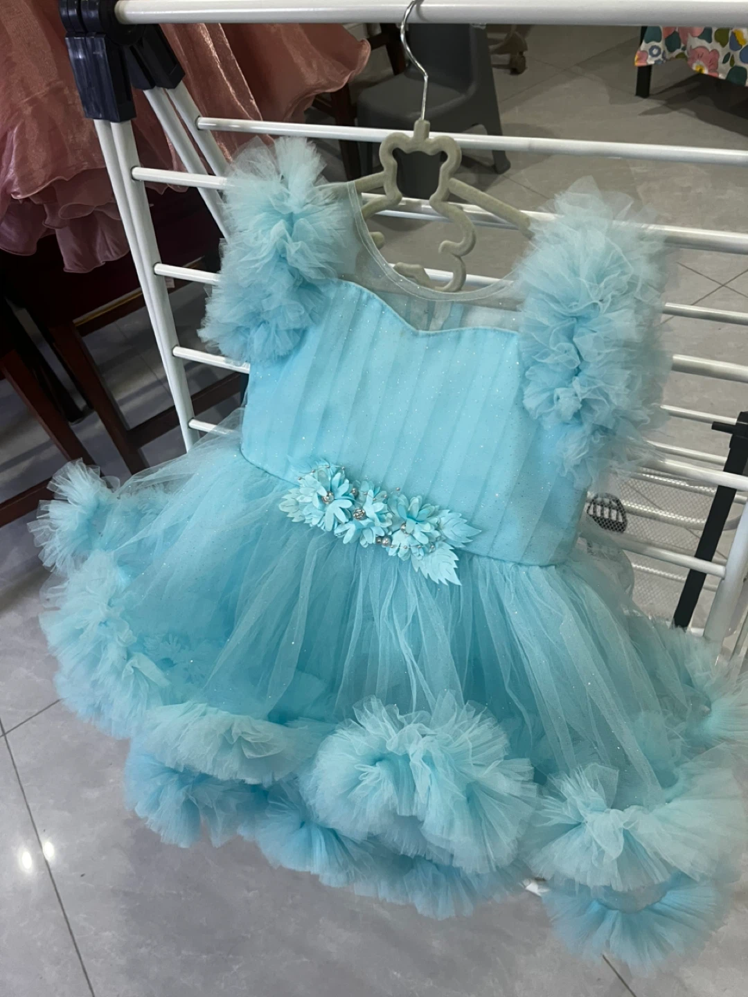 Sparkly light blue party dress for baby girl - photo 2