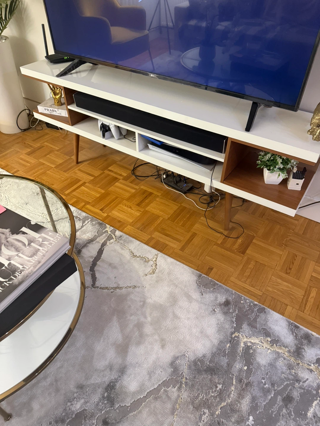 Tv stand - photo 3