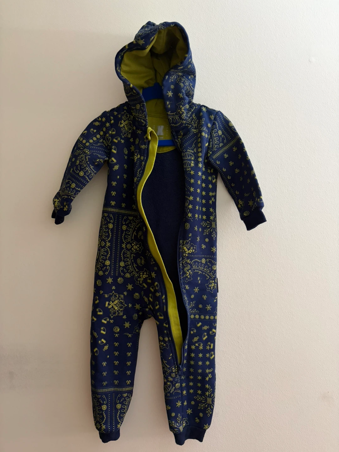 Children's Navy Bandana Print Sleepsuit - photo 4
