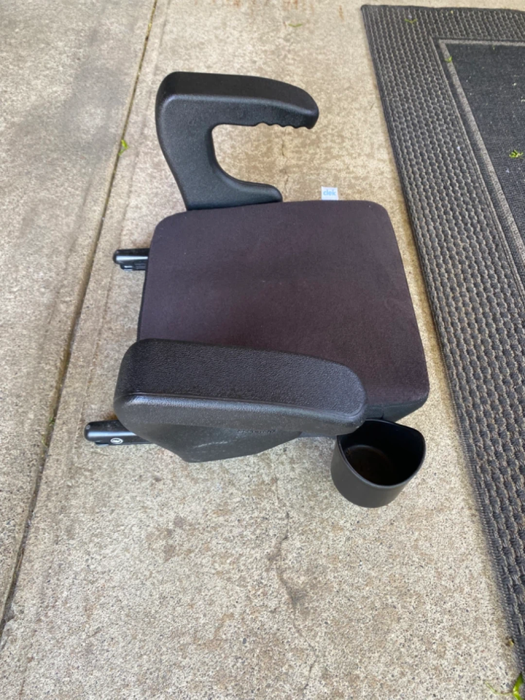 Graco Booster Car Seat with Cup Holder - photo 2