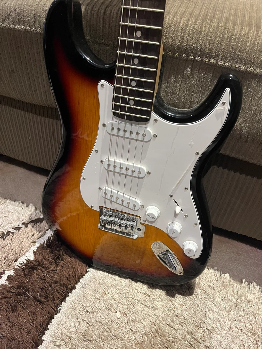 GWL Electric Guitar and Amp Set - photo 2