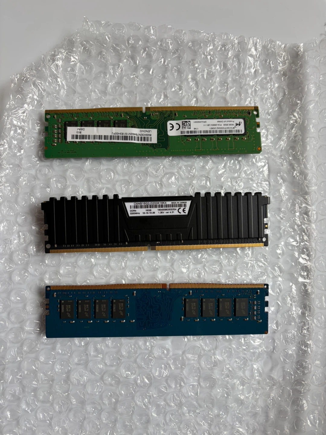 3x RAM Modules - Corsair Vengeance, Lenovo - photo 4