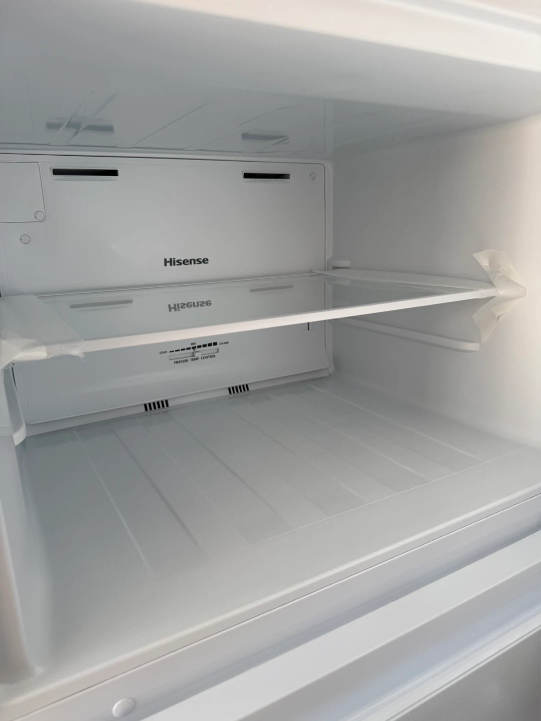 Hisense White Refrigerator - photo 3
