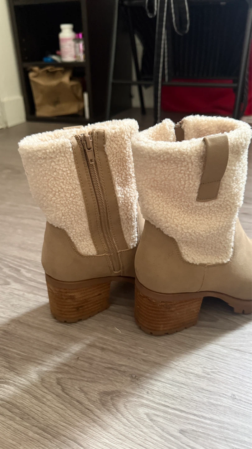 Tan Ankle Boots with Sherpa Lining - photo 5