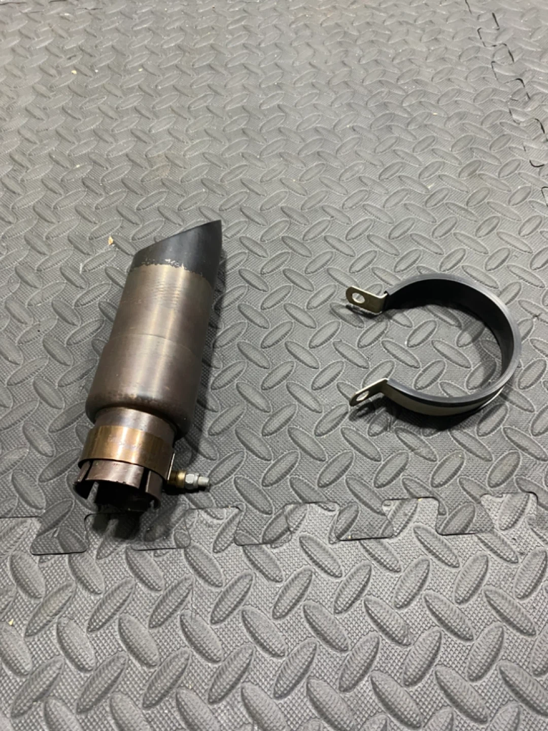 Suzuki blvd s40 Motorcycle Exhaust Muffler with Clamp - photo 2