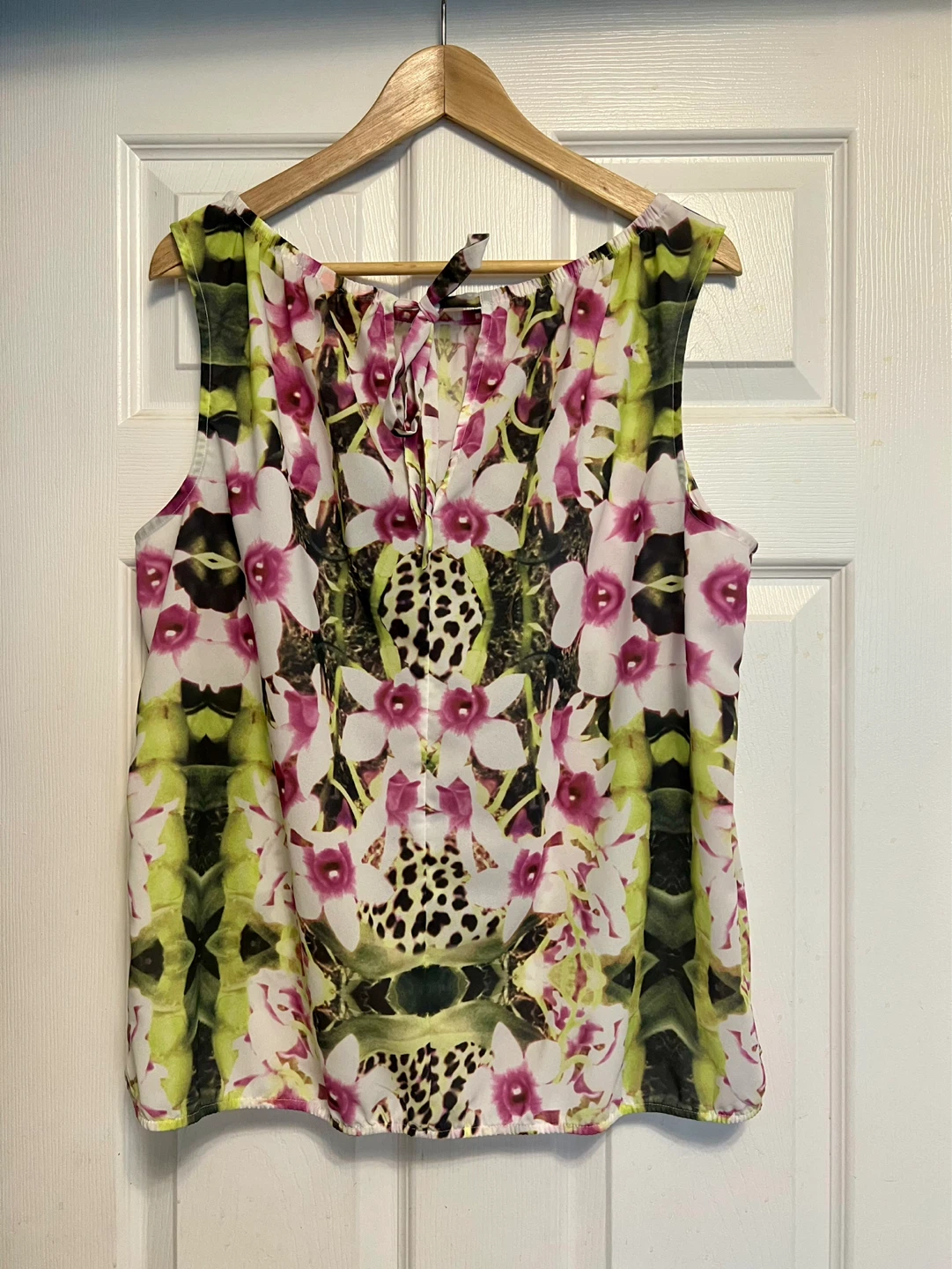 Womens Sleeveless Floral Print Blouse - photo 2