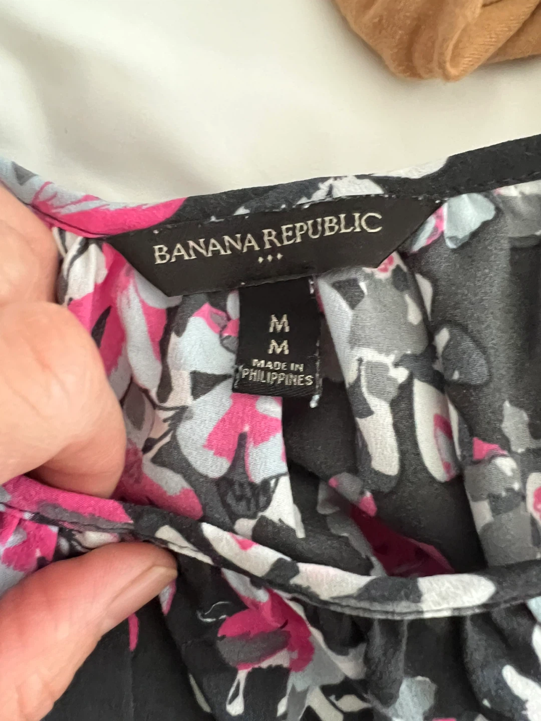 New Banana Republic Floral Blouse Size M - photo 2