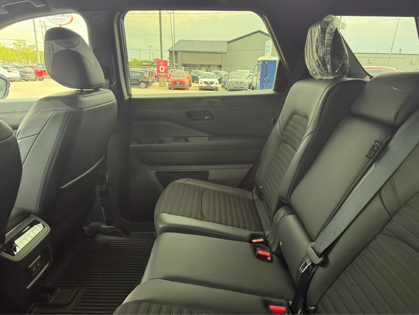 Nissan Pathfinder Rock Creek Edition SUV - photo 2