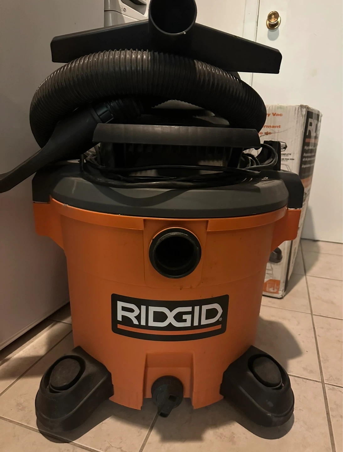 RIDGID WD1270 12-Gallon 5.0 Peak HP Wet/Dry Vac