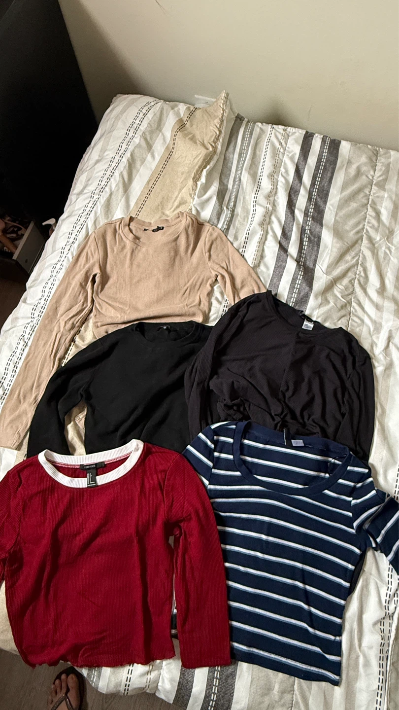 Bundle of 5 long sleeve tops