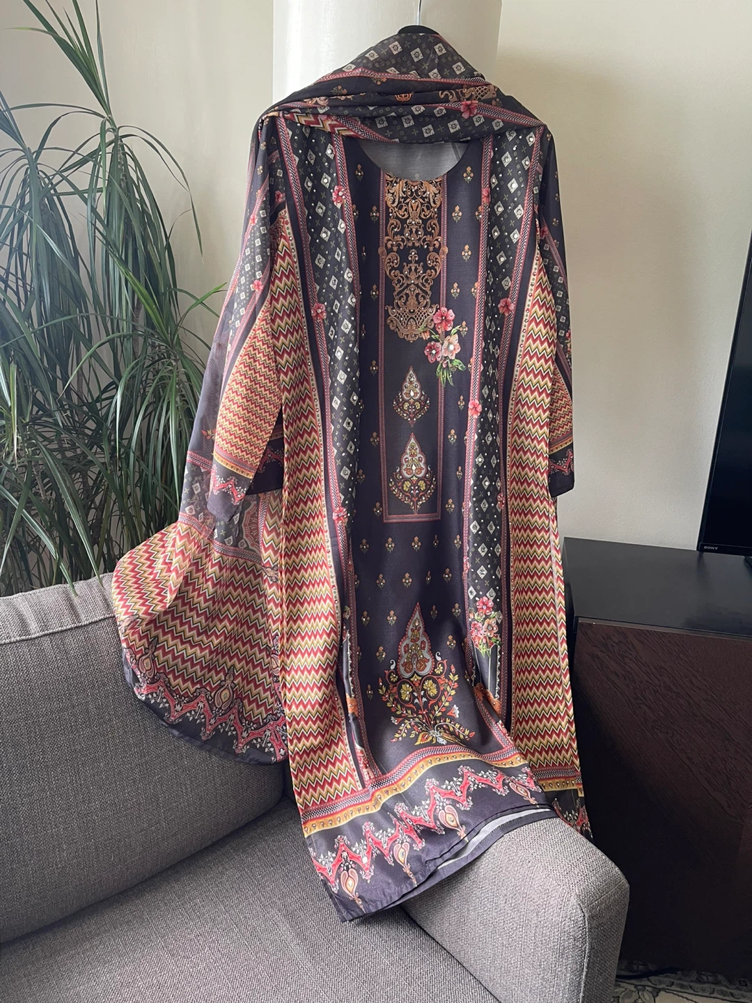 Women's Embroidered Kurti and Dupatta Set