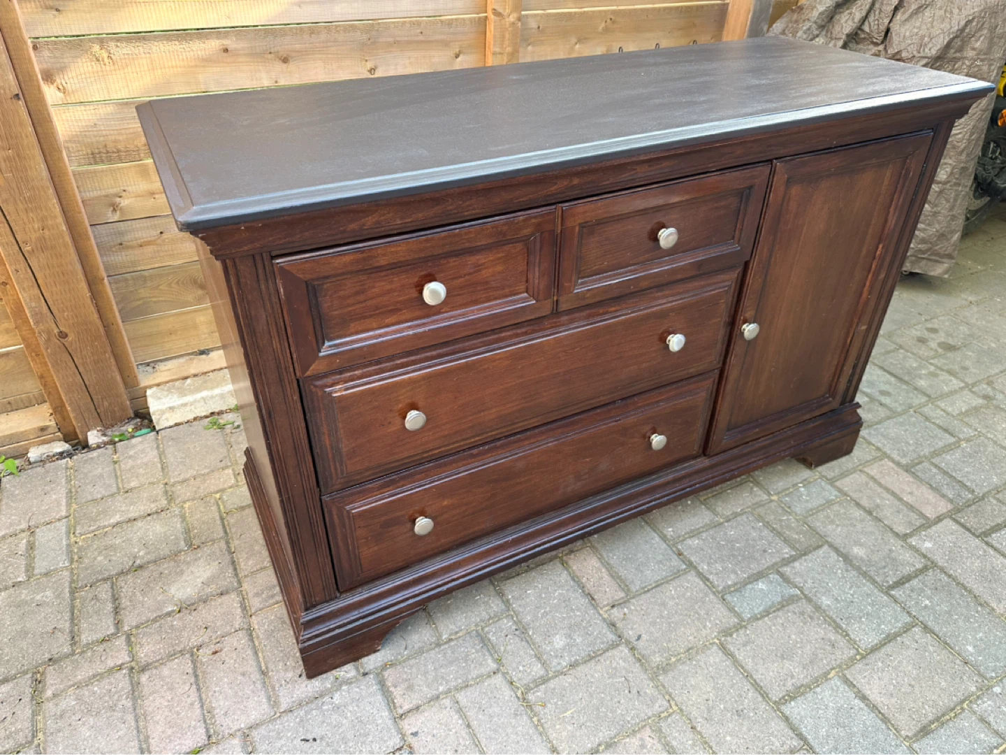 Beautiful Dark Wood Sideboard / Dresser – Great Condition - photo 2