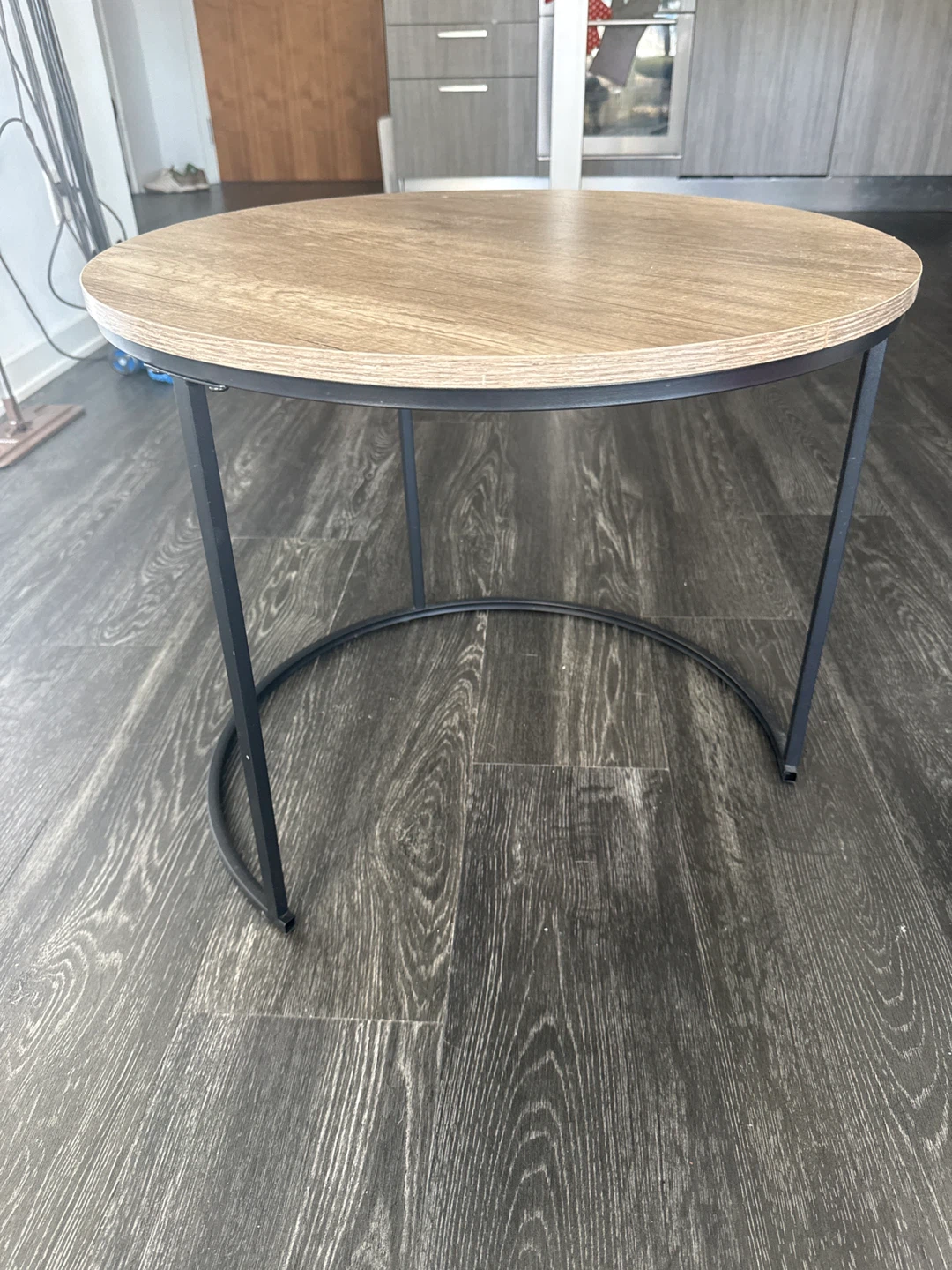 Round Coffee Table with Wood-Look Top - photo 4