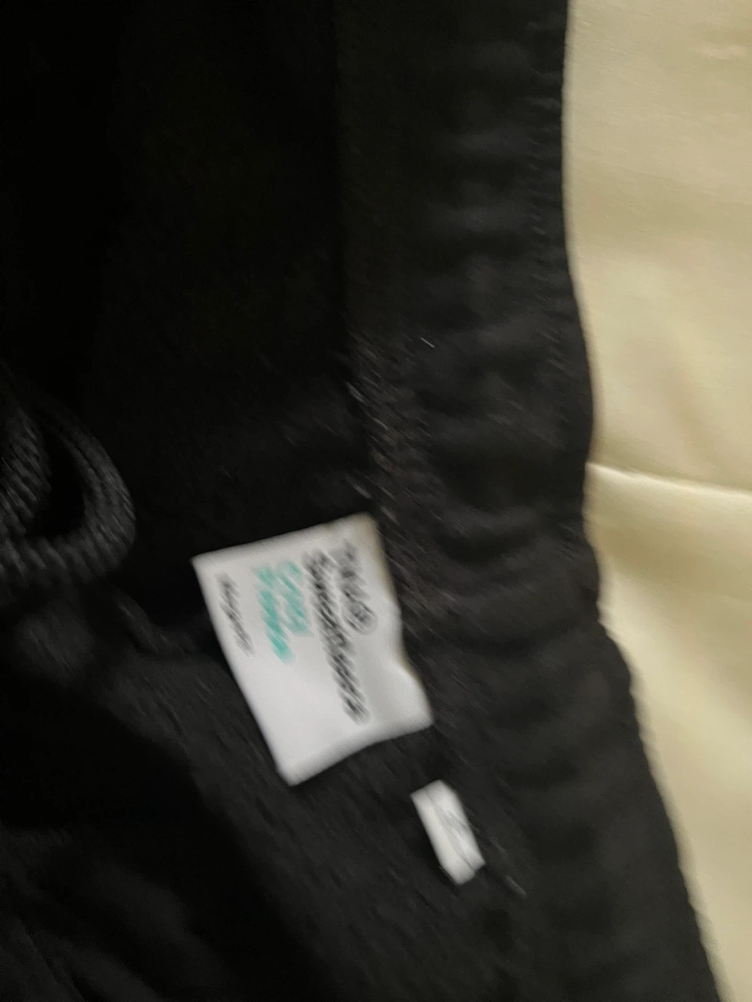 Black Cargo Sweatpants Aritizia - photo 2
